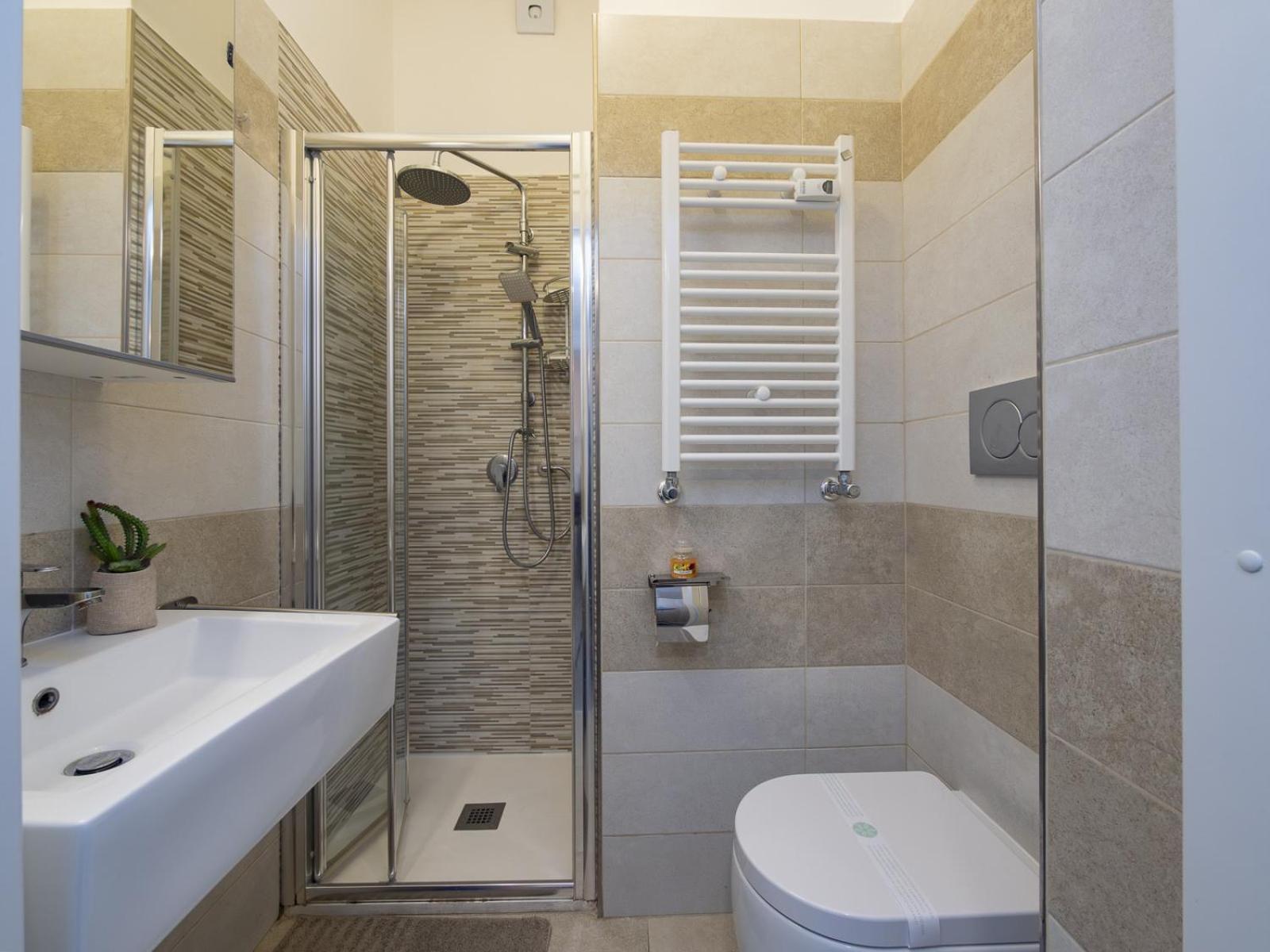 Modern 3 Bedroom With Balcony Steps From San Siro By Rentopolis Mailand