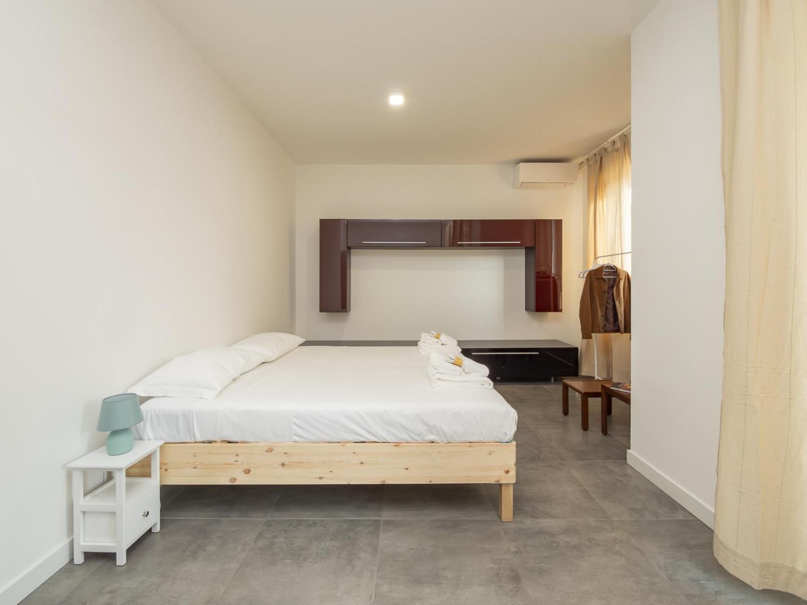 Modern 3 Bedroom With Balcony Steps From San Siro By Rentopolis * Milano