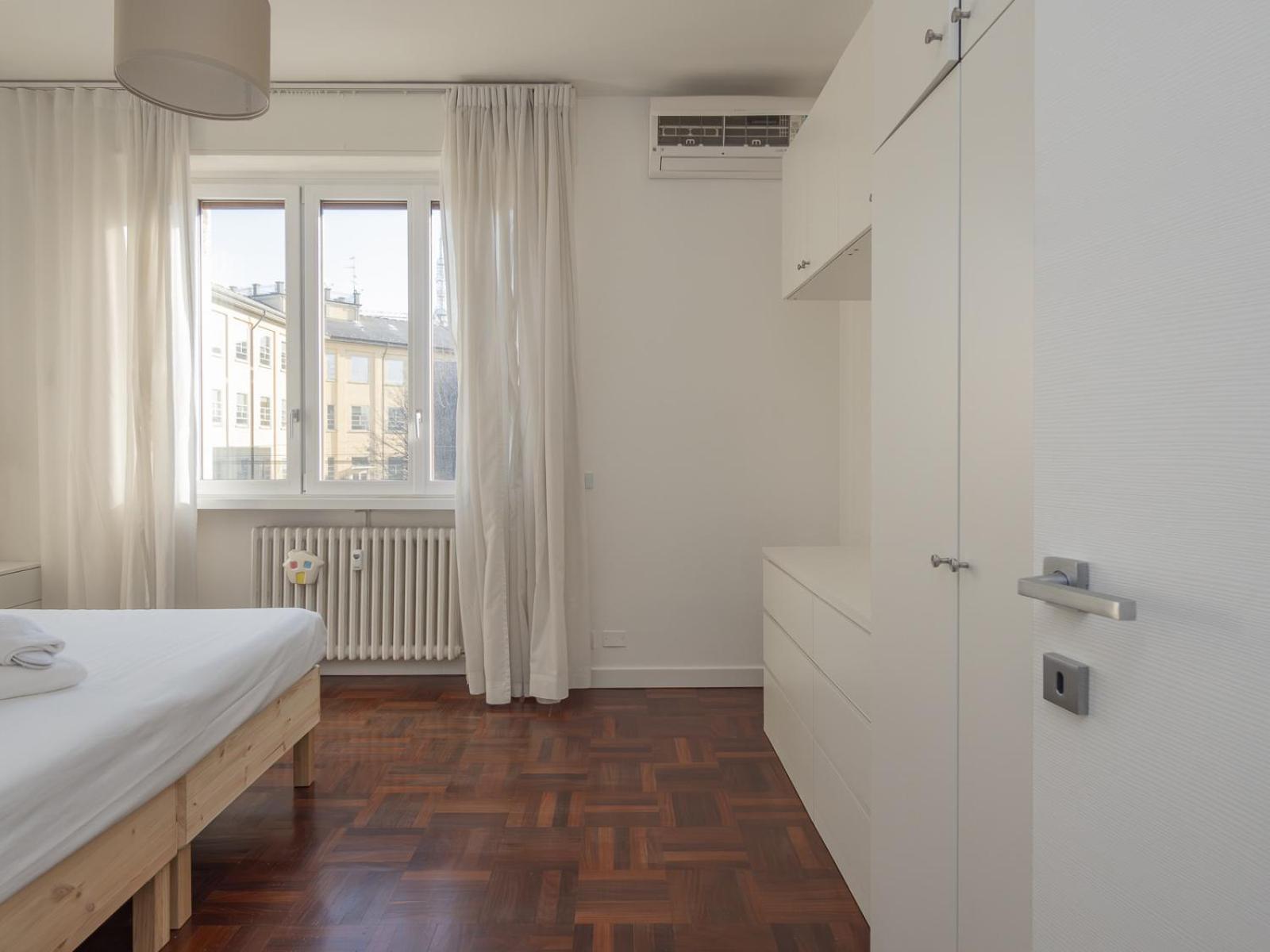 Modern 3 Bedroom With Balcony Steps From San Siro By Rentopolis Appartamento