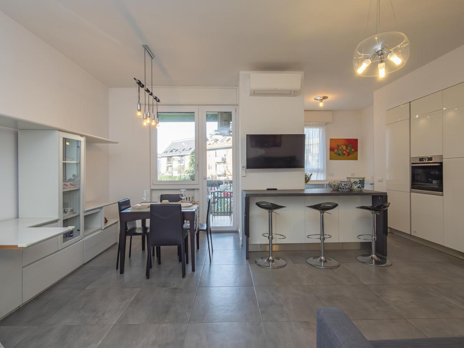 Modern 3 Bedroom With Balcony Steps From San Siro By Rentopolis * Milano