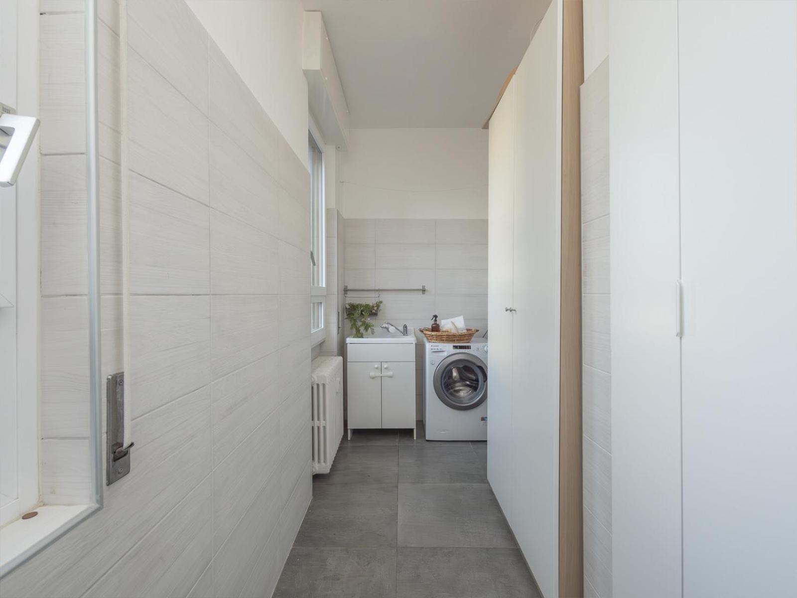 Modern 3 Bedroom With Balcony Steps From San Siro By Rentopolis Apartment Mailand