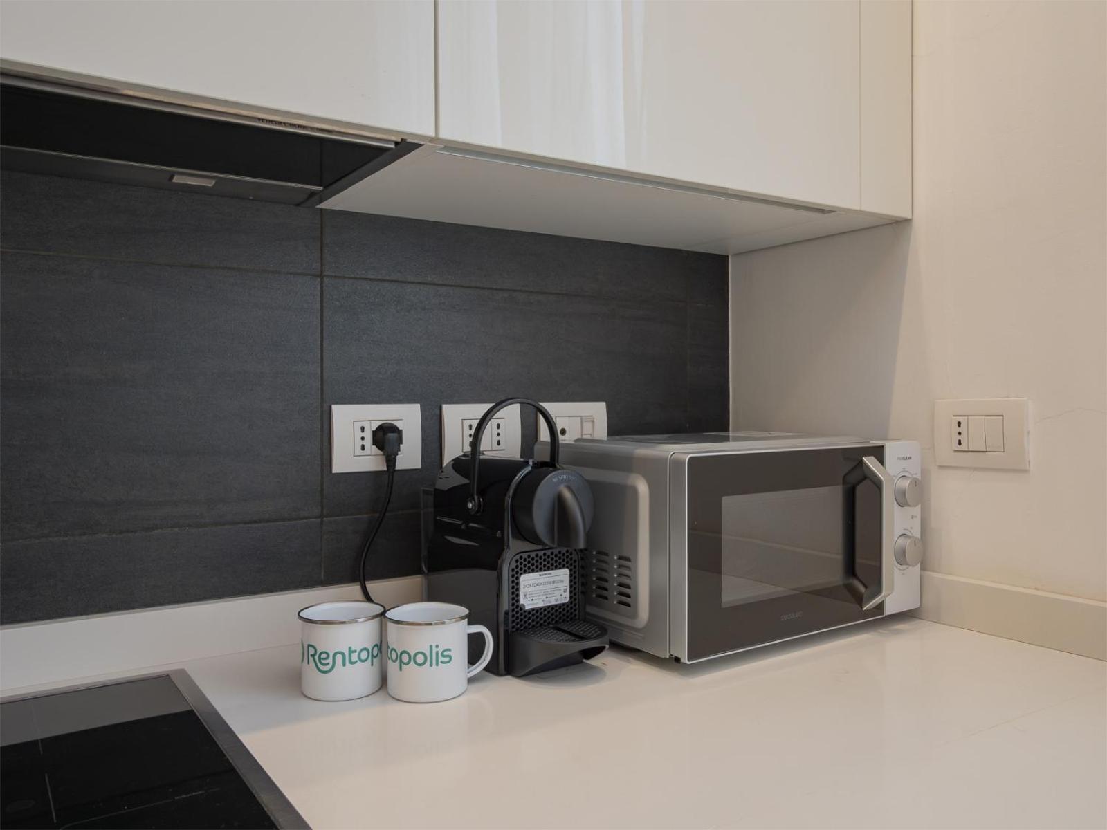 Modern 3 Bedroom With Balcony Steps From San Siro By Rentopolis * Mailand