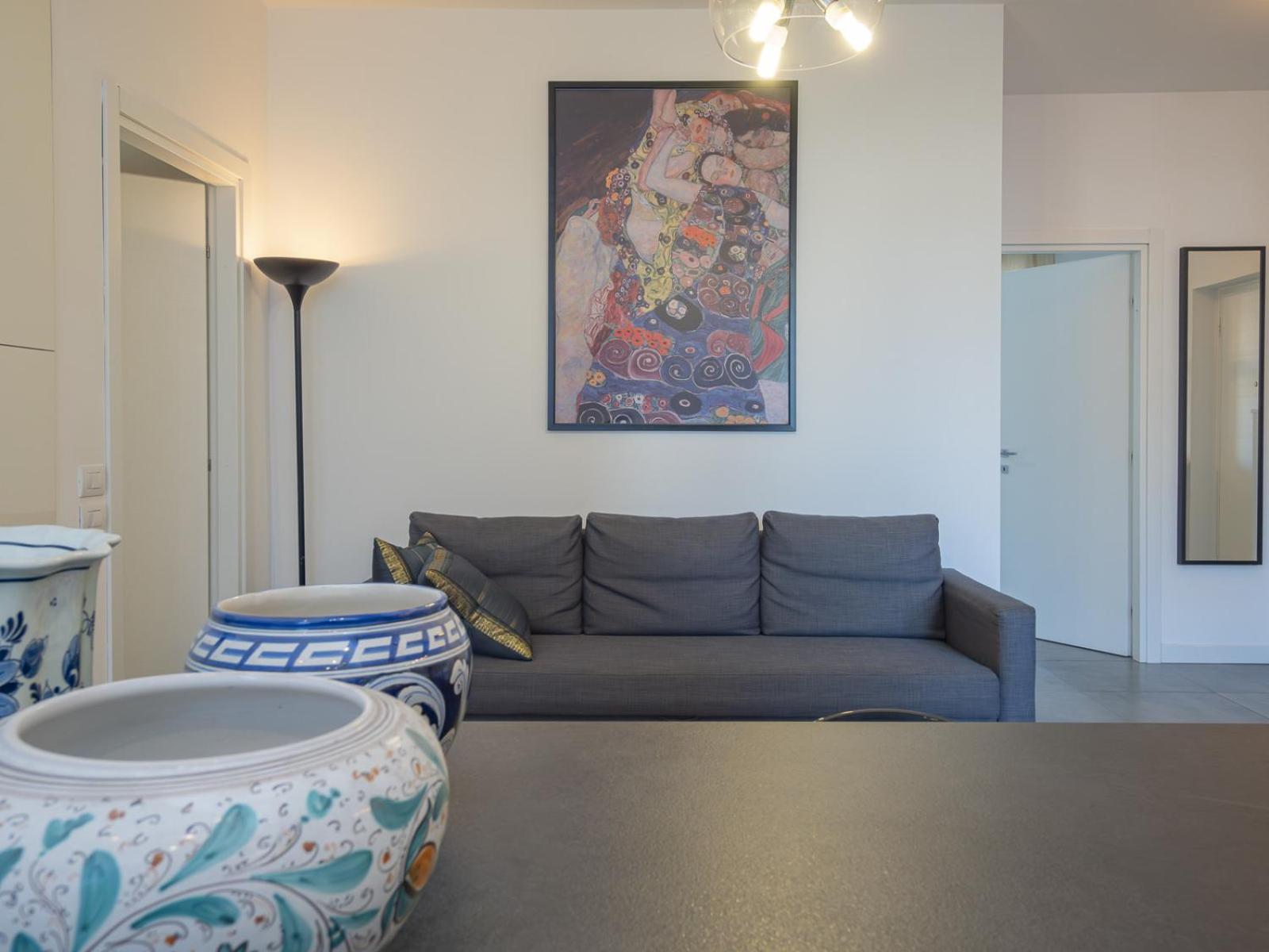 Modern 3 Bedroom With Balcony Steps From San Siro By Rentopolis Mailand